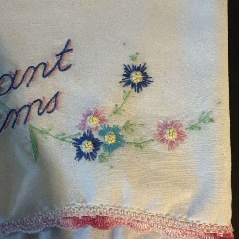 Pleasant Dreams Scalloped Edge Handstitched Pillowcases Standard Sz Vintage READ